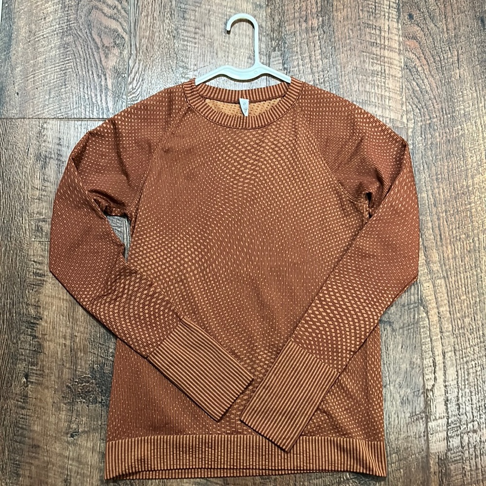 Lulu Lemon Swiftly Tech Long Sleeve
